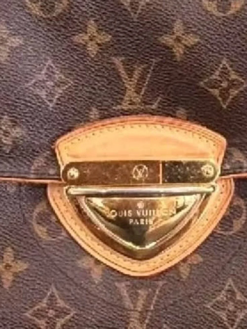 Louis Vuitton Beverly MM shoulder bag